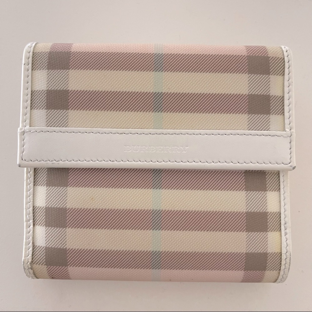 BURBERRY // Pink Nova Check Compact Wallet